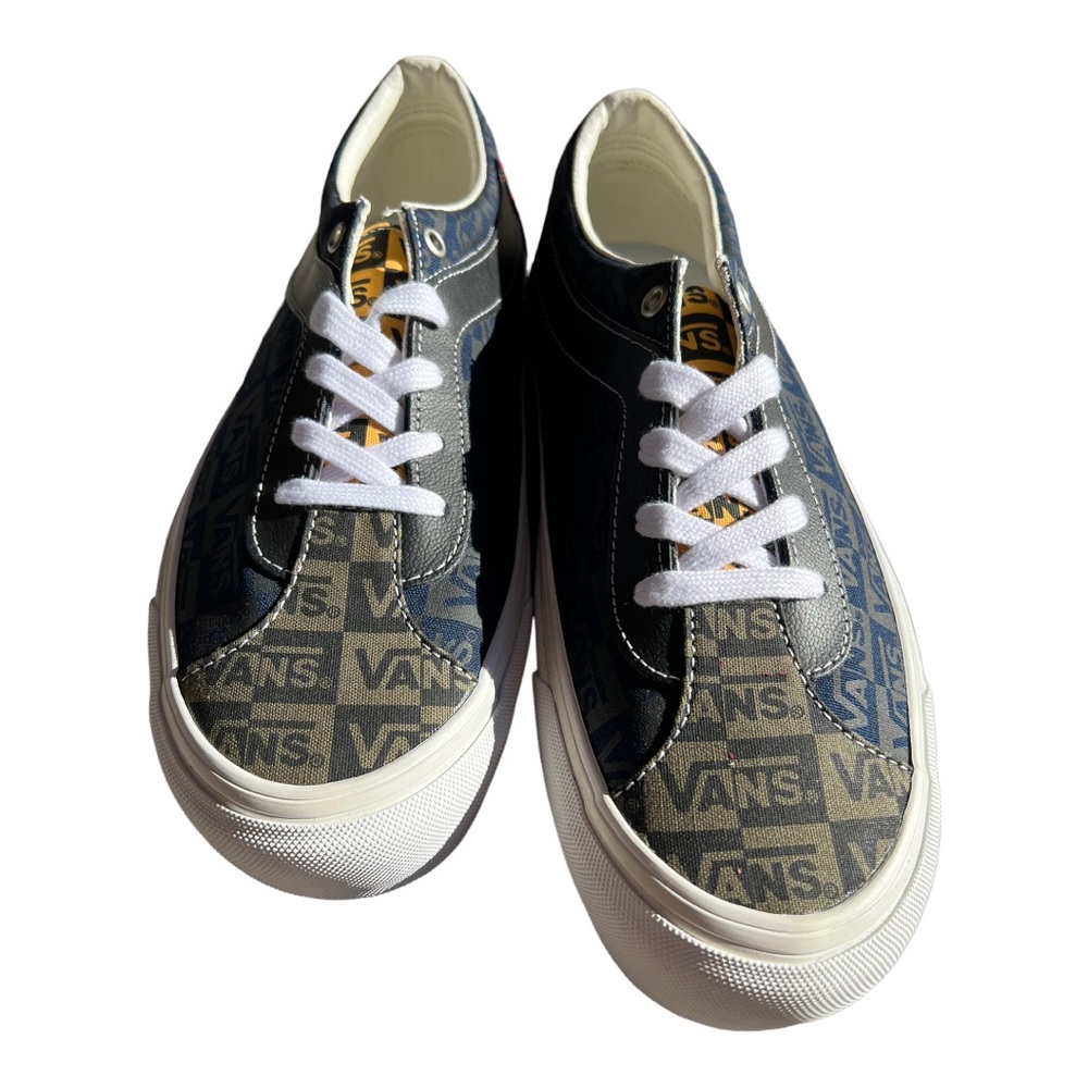 VANS Bold Ni Sneakers NWT sz 9